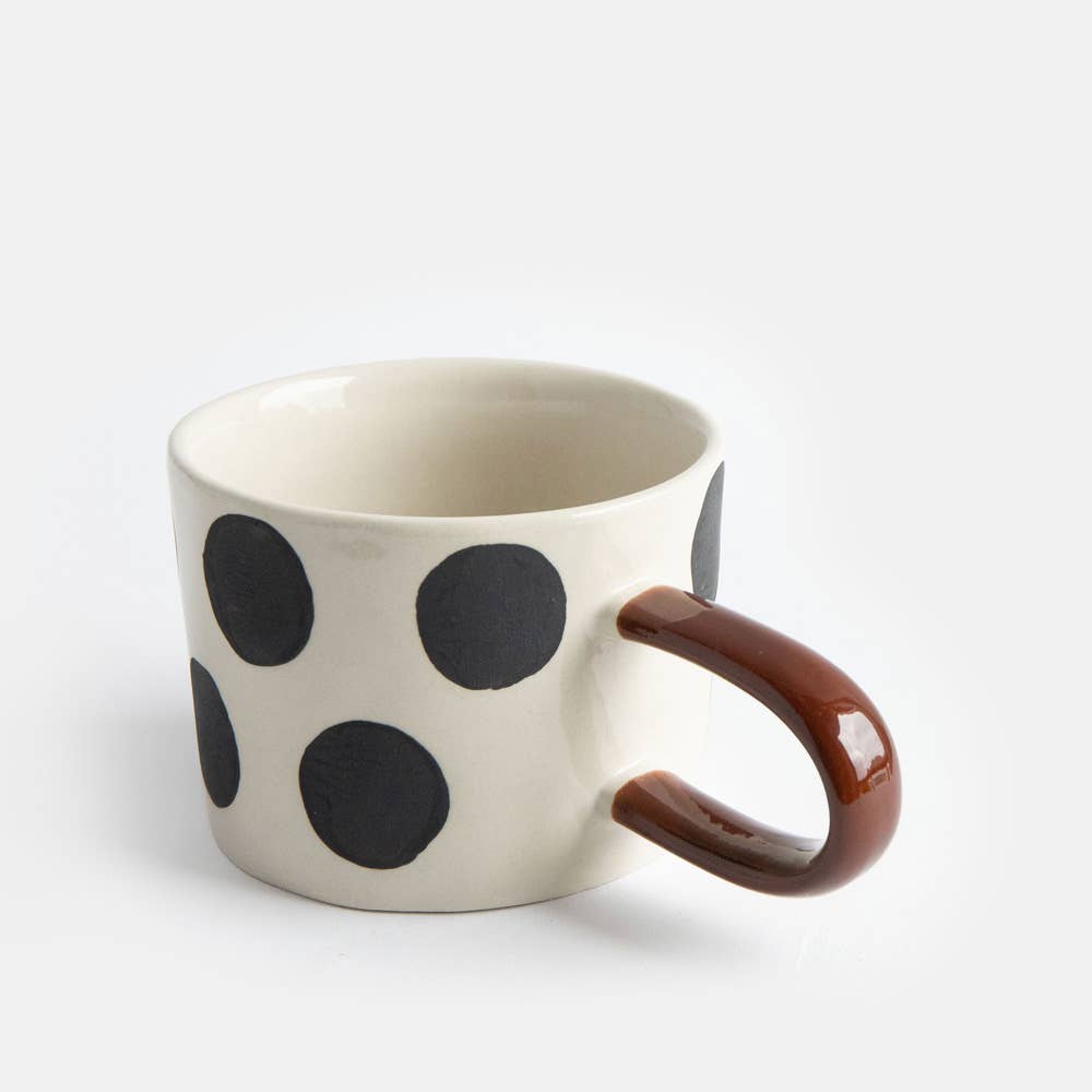 Caroline Gardner Tasse Mono Punkte