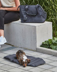 Hundetragetasche Sporta Asphalt / grau mit vielen smarten Details