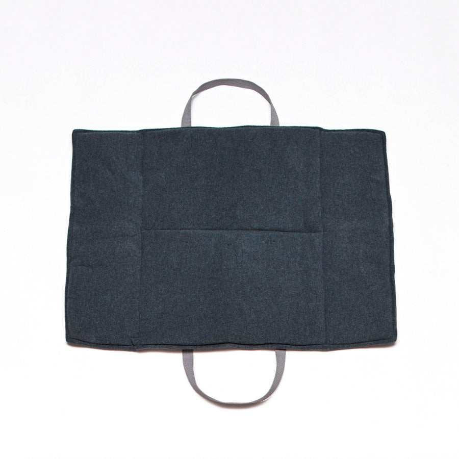 Dog Travel Bed Water Repellent Mid Gray - Dark Grey 